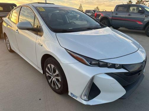 Pearl 2021 Toyota Prius Prime XLE