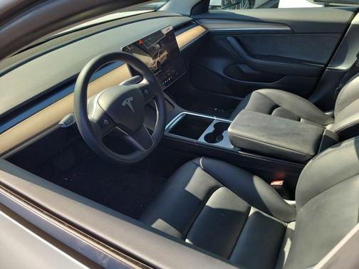 White 2023 Tesla Model 3 Base