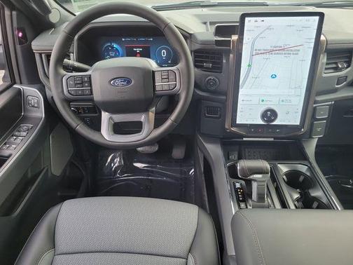 2025 Ford F-150 Lightning LARIAT