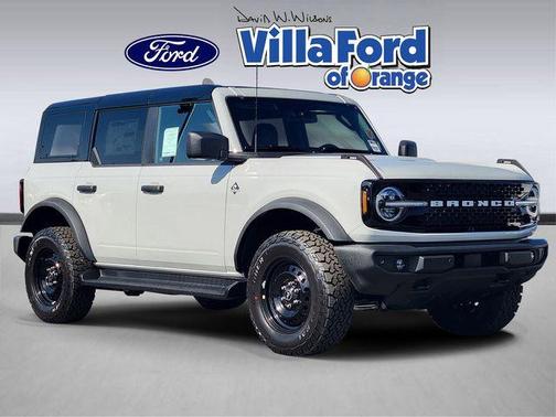 Avalanche Gray 2026 Ford Bronco Outer Banks