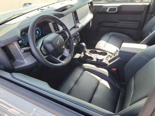 Avalanche Gray 2026 Ford Bronco Outer Banks