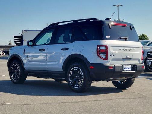 Space White Metallic 2026 Ford Bronco Sport Outer Banks
