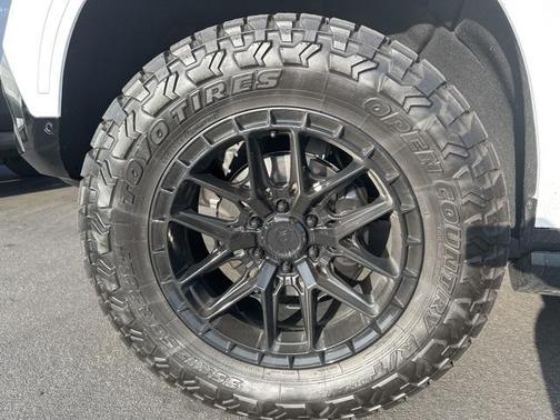 2025 GMC Yukon AT4 Ultimate