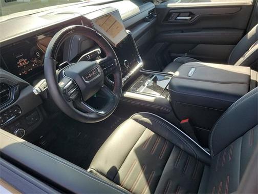 2025 GMC Yukon AT4 Ultimate