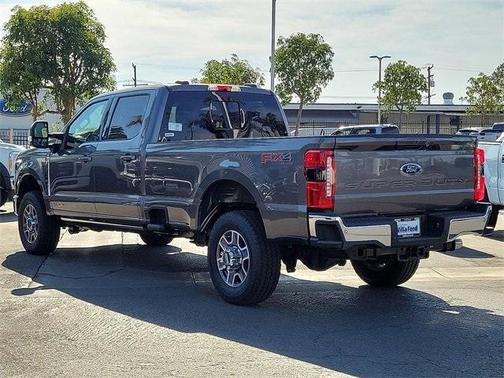 2025 Ford F-350 Lariat Super Duty