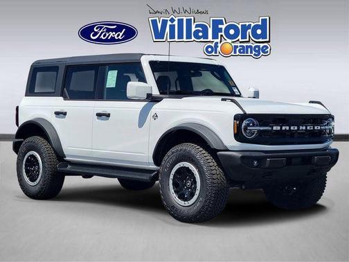 Oxford White 2026 Ford Bronco Outer Banks