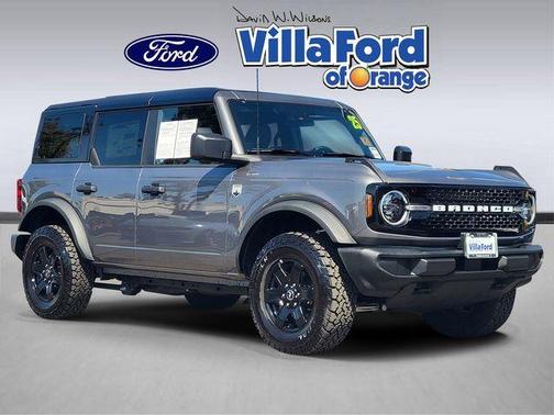 Carbonized Gray Metallic 2025 Ford Bronco Big Bend