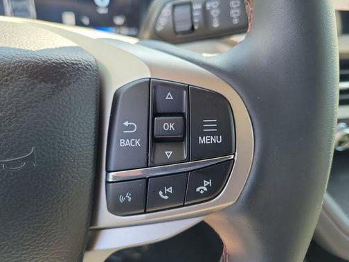 Space White Metallic 2026 Ford Explorer Active
