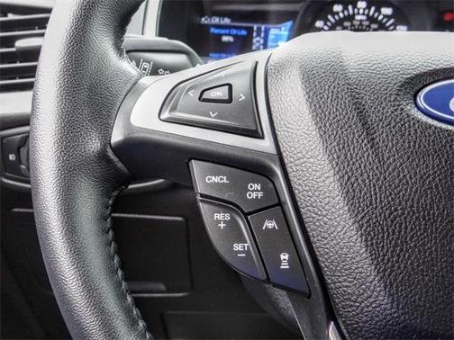 Photo 5 of 32 of 2021 Ford Edge SEL
