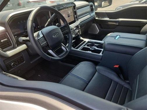 2025 Ford F-250 Platinum