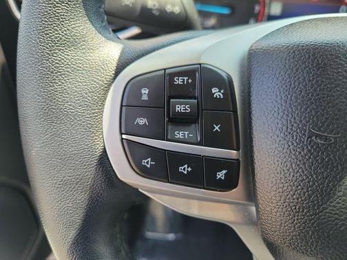 Star White 2023 Ford Explorer Limited