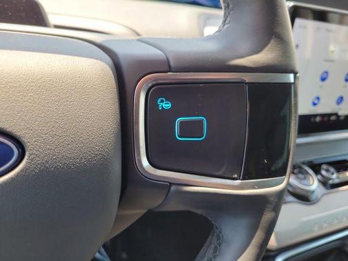 Black Metallic 2025 Ford Expedition Active