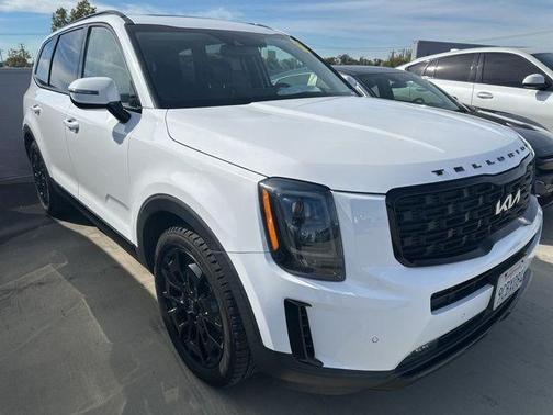 Glacial White Pearl 2022 Kia Telluride SX