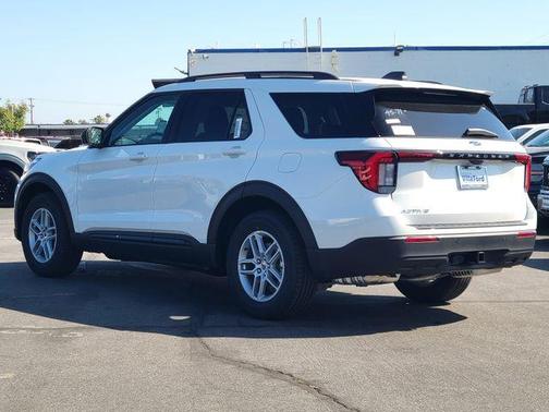 Star White 2026 Ford Explorer Active
