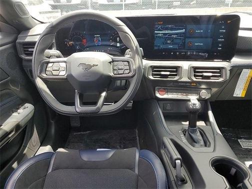 2025 Ford Mustang Dark Horse