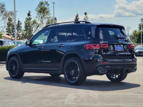 Cosmos Black Metallic 2020 Mercedes-Benz GLB 250 Base 4MATIC