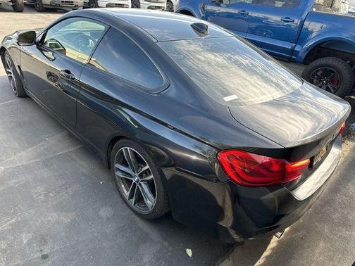 Black Sapphire Metallic 2018 BMW 440 i