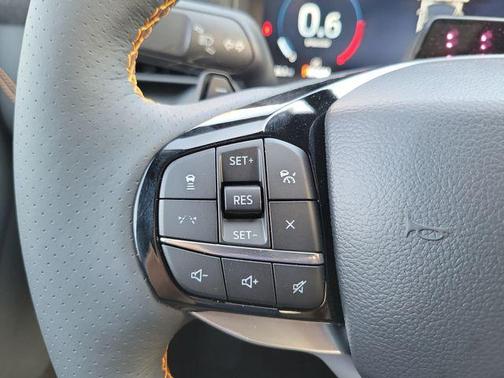 Star White 2026 Ford Explorer Tremor