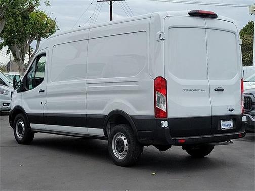 2025 Ford Transit-250 148 WB Medium Roof Cargo