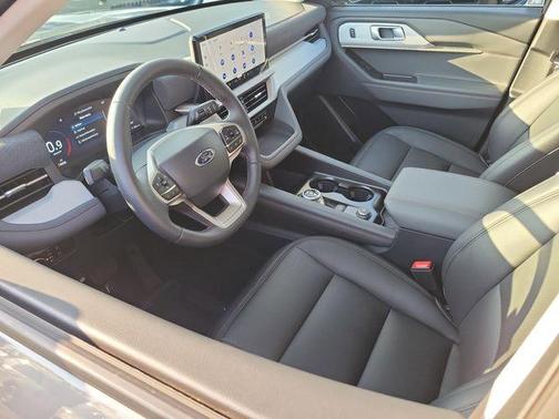 Carbonized Gray Metallic 2026 Ford Explorer Active