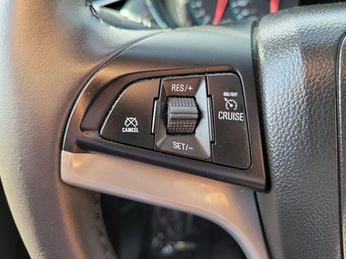 Shadow Gray Metallic 2021 Chevrolet Trax LT