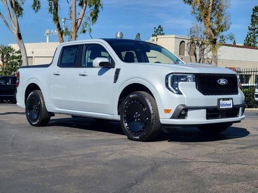 2026 Ford Maverick Lobo Standard