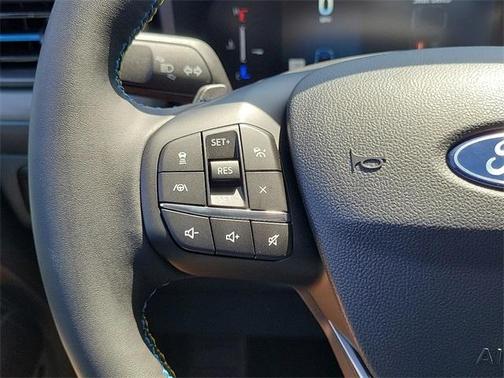 2025 Ford Maverick Lobo High