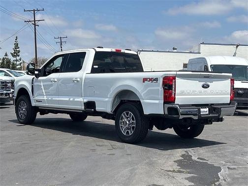 2025 Ford F-350 Lariat Super Duty