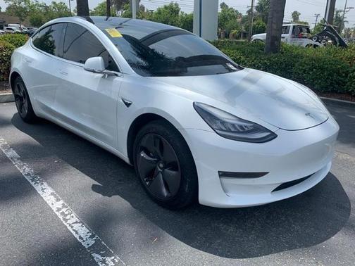 2020 Tesla Model 3 Standard Range Plus
