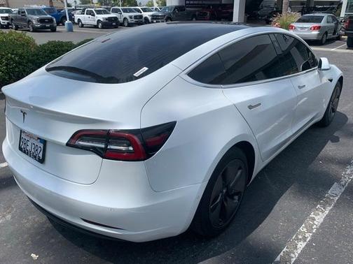 2020 Tesla Model 3 Standard Range Plus