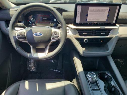 Agate Black Metallic 2026 Ford Explorer Active