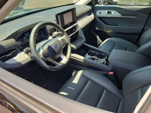 Agate Black Metallic 2026 Ford Explorer Active