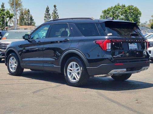 Agate Black Metallic 2026 Ford Explorer Active
