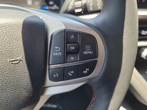 Agate Black Metallic 2026 Ford Explorer Active