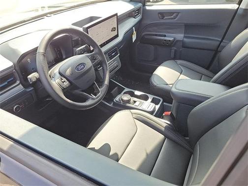 2025 Ford Maverick Lobo Standard