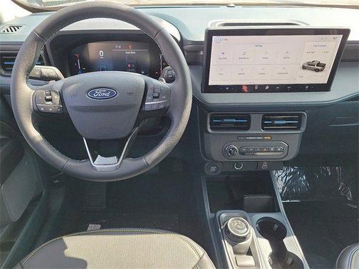 Shadow Black 2025 Ford Maverick Lobo Standard