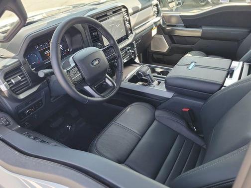 Avalanche 2026 Ford F-150 Platinum