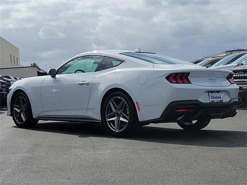 2025 Ford Mustang EcoBoost