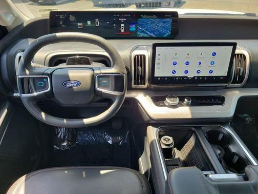 Oxford White 2025 Ford Expedition Max Active