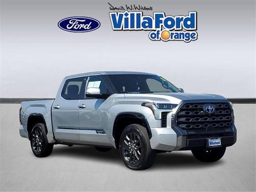 2023 Toyota Tundra Hybrid Platinum