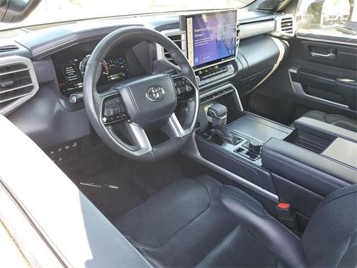 2023 Toyota Tundra Hybrid Platinum