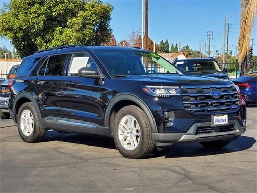 2025 Ford Explorer Active