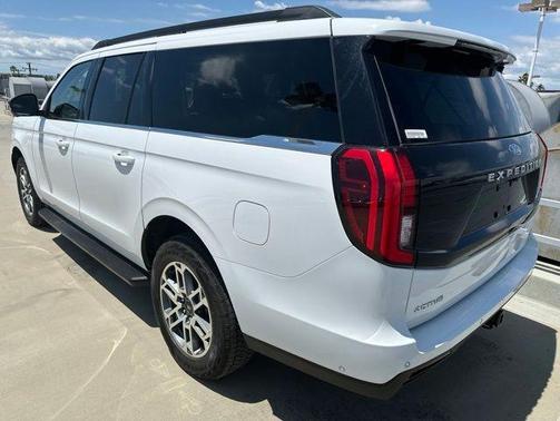 Oxford White 2025 Ford Expedition Max Active
