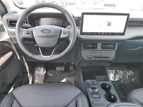 2025 Ford Maverick Lobo Standard