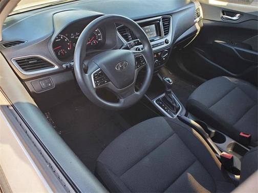 2020 Hyundai Accent SE