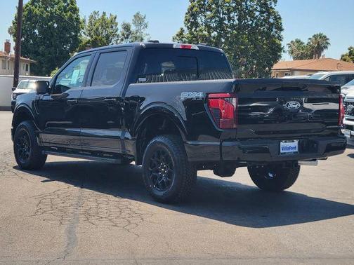 Agate Black Metallic 2026 Ford F-150 XLT