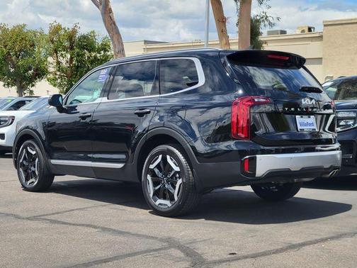 Ebony Black 2024 Kia Telluride S