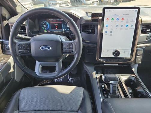 2023 Ford F-150 Lightning LARIAT