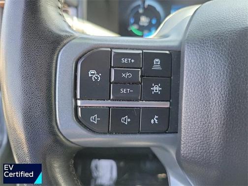 2023 Ford F-150 Lightning LARIAT