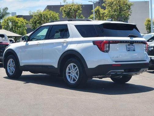 Star White 2026 Ford Explorer Active
